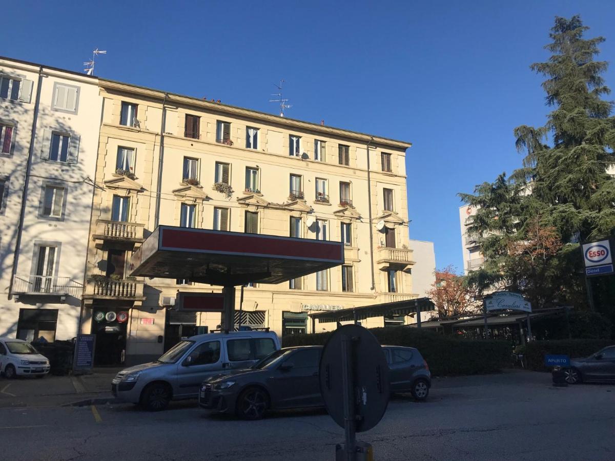 Stanza Privata Con Bagno A 15 Minuti Da Duomo Apartment Sesto San Giovanni Ngoại thất bức ảnh